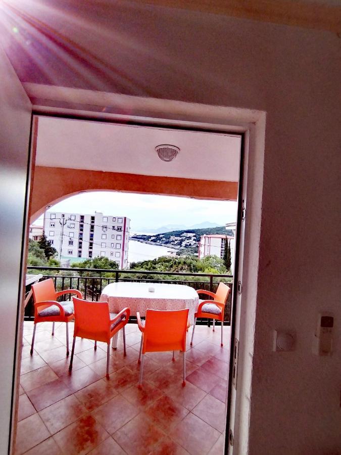 Apartmani Ljubica Utjeha Exterior photo