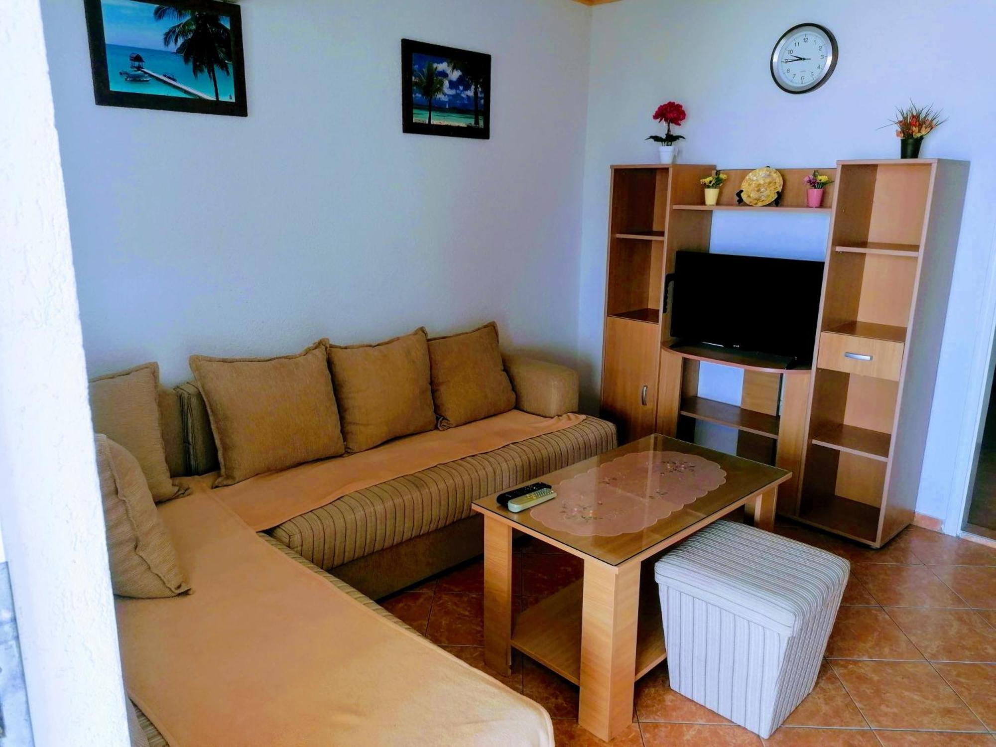 Apartmani Ljubica Utjeha Exterior photo
